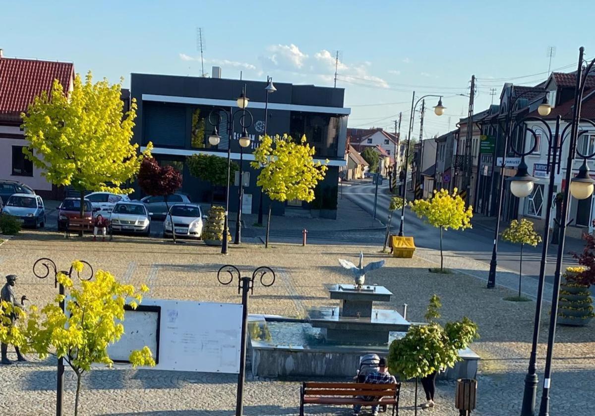 Na Rynku Ślesin Exterior foto